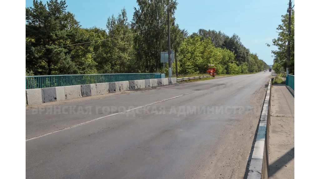 В Брянске в ночь на 17 октября приступят к фрезерованию моста через Болву