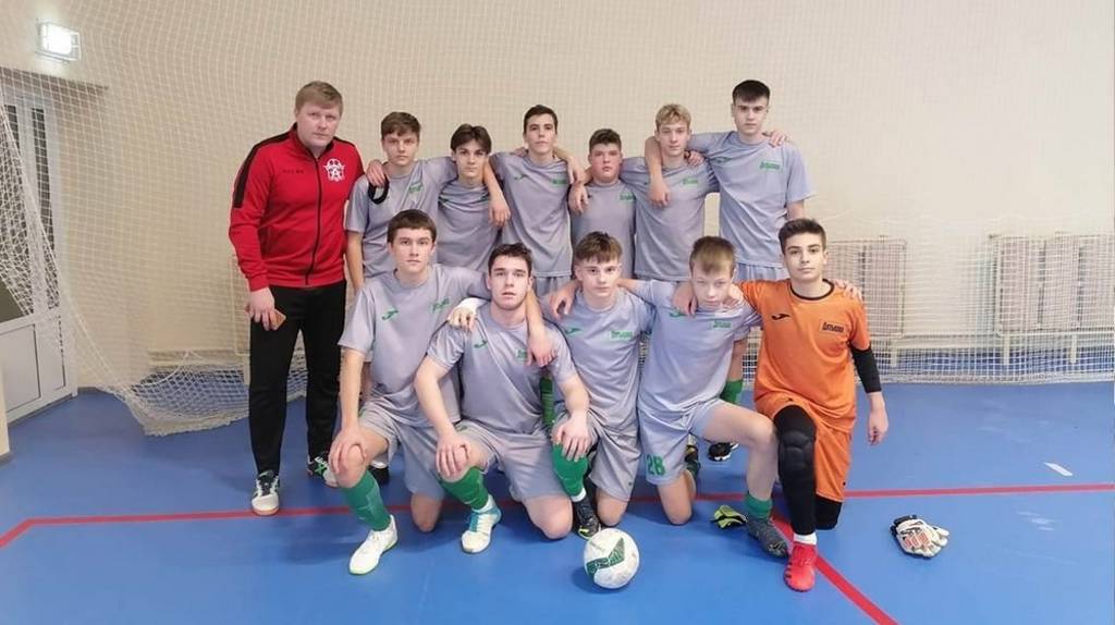 Юные спортсмены из Дятьково победили на первенстве области по мини-футболу