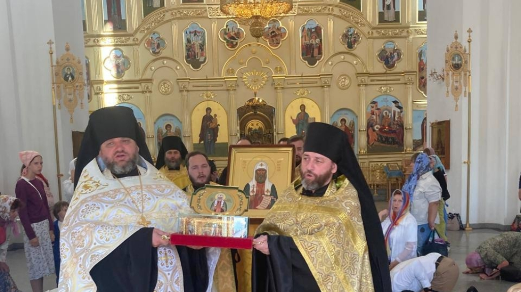 Брянск проводил ковчег с мощами святителя Тихона, Патриарха Московского и всея Руси