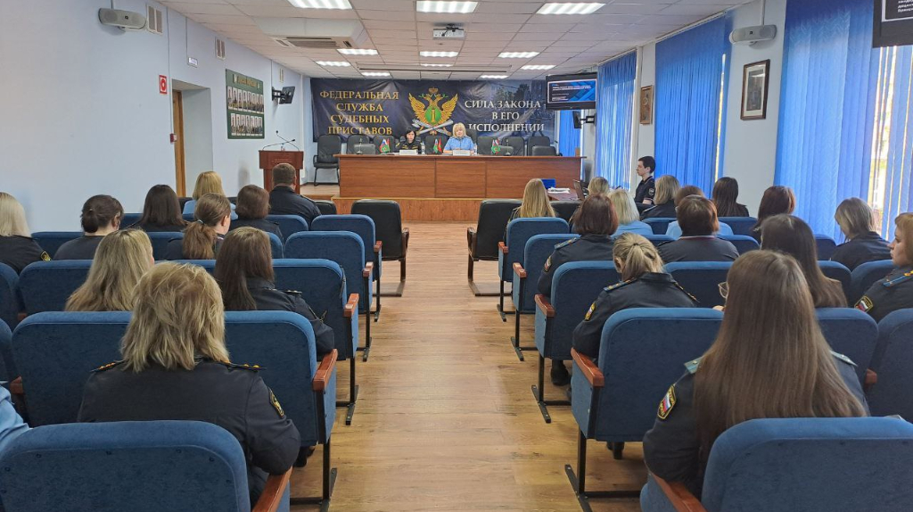 В 2025 году брянские приставы взыскали с должников более 1,1 миллиарда рублей