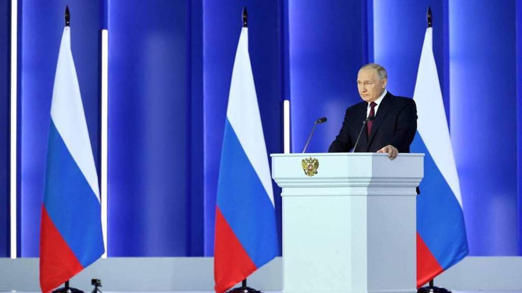 Президент Владимир Путин поздравил брянцев с Днём России