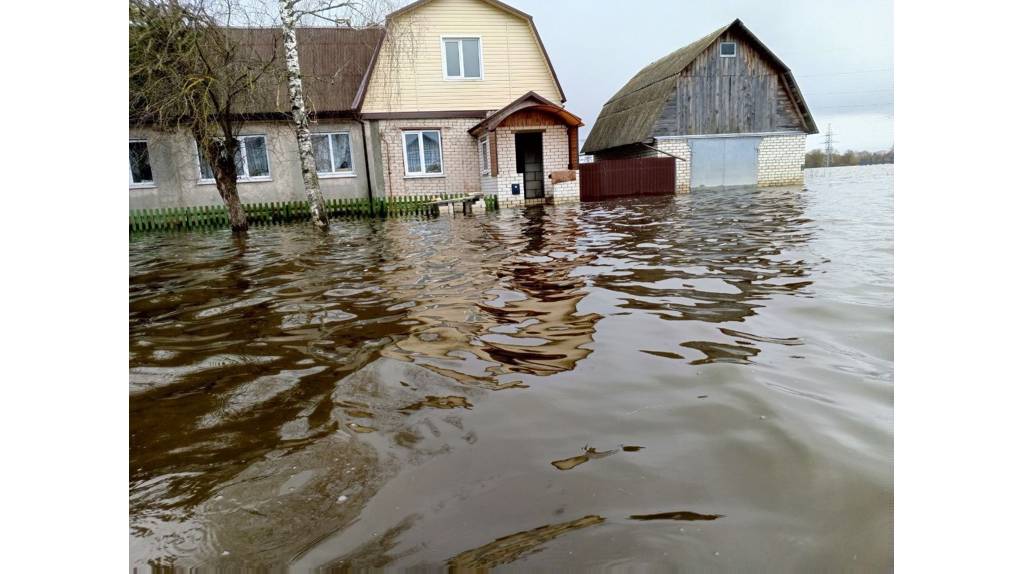 На Брянщине остаются затопленными два дома и 190 приусадебных участков