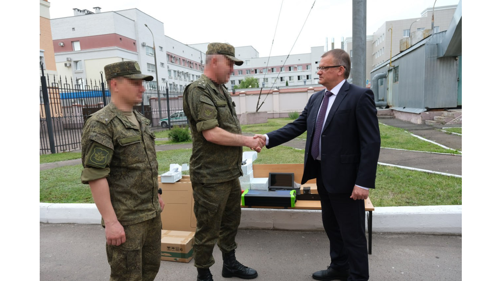 Брянские судьи на свои средства закупили оборудование для военных