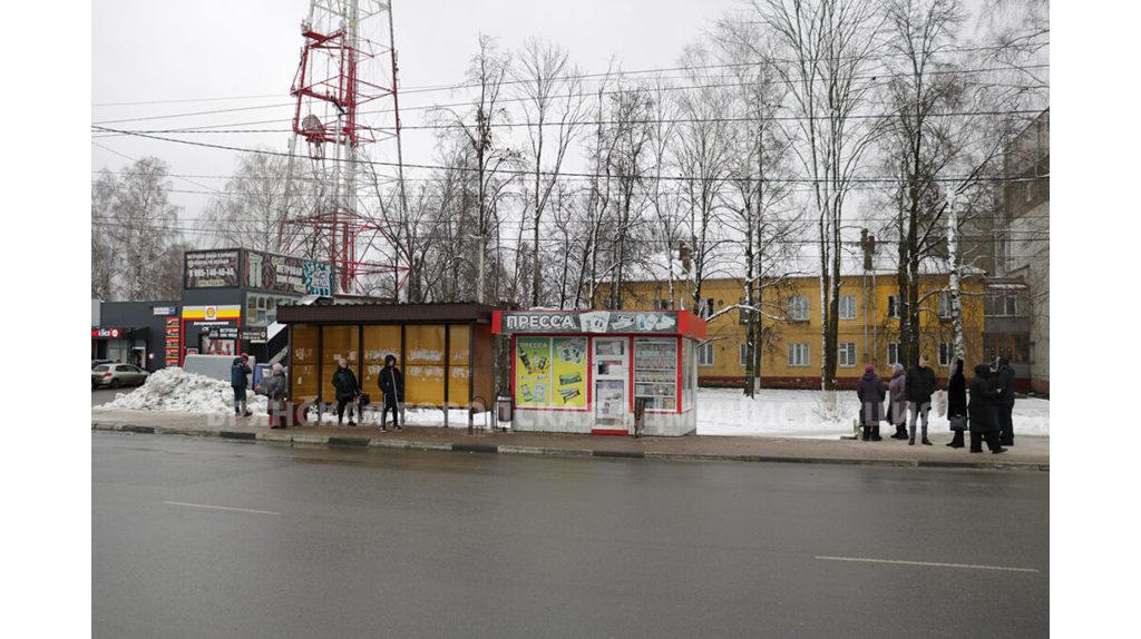 В Брянске на телецентре снесли ларек «Пресса» с алкоголем и табаком