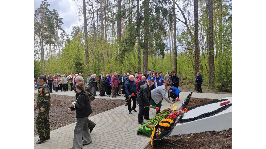 На партизанской стоянке Виноградова под Брянском прошел митинг