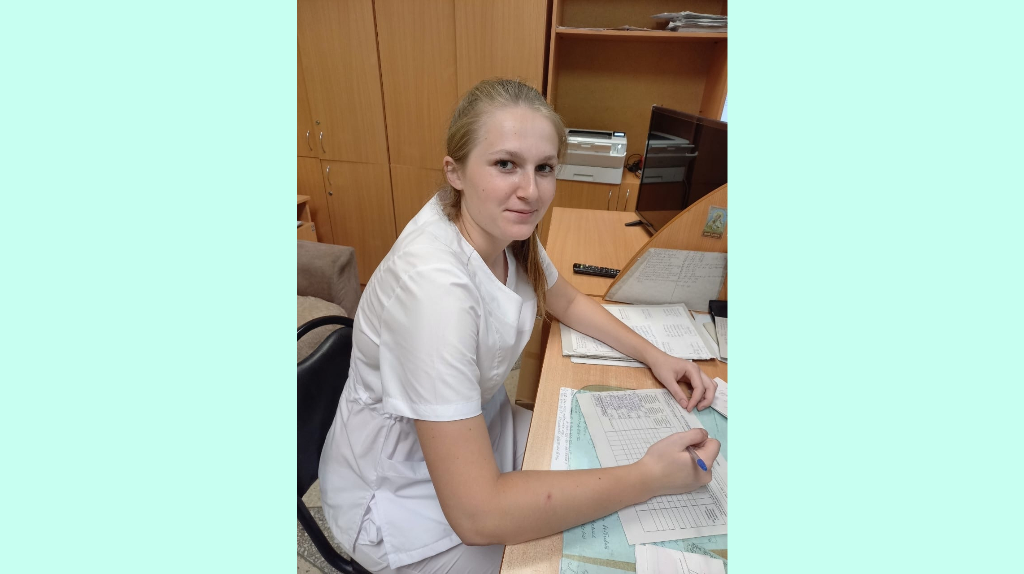 Штат Унечской ЦРБ пополнила 20-летняя медсестра Мария Нестеренко