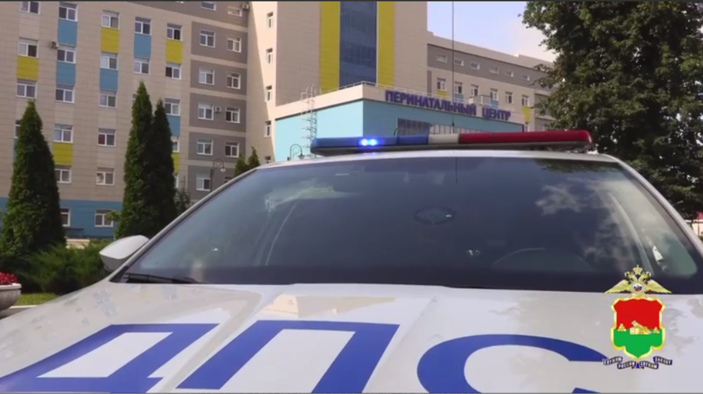 В Брянской области полицейские помогли женщине родить