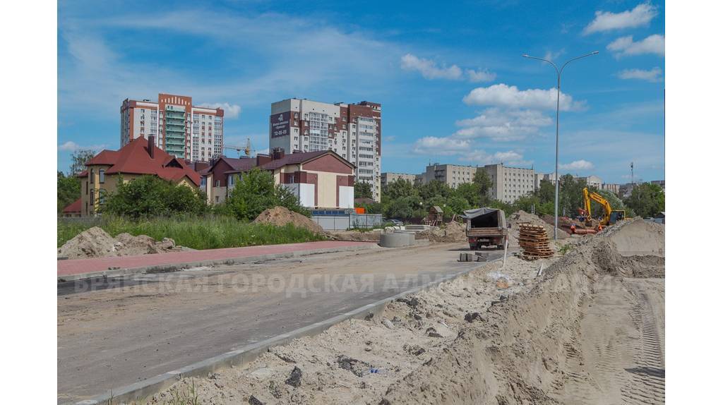 В Брянске строительство улицы Ильи Иванова вышло на финишную прямую