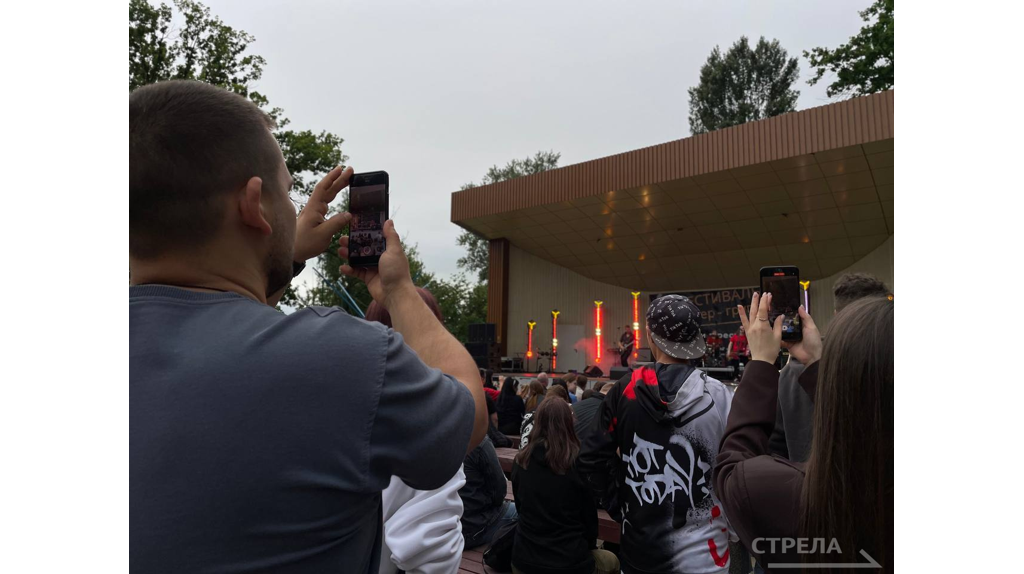 В Майском парке Брянска отгремел Фестиваль кавер-групп+
