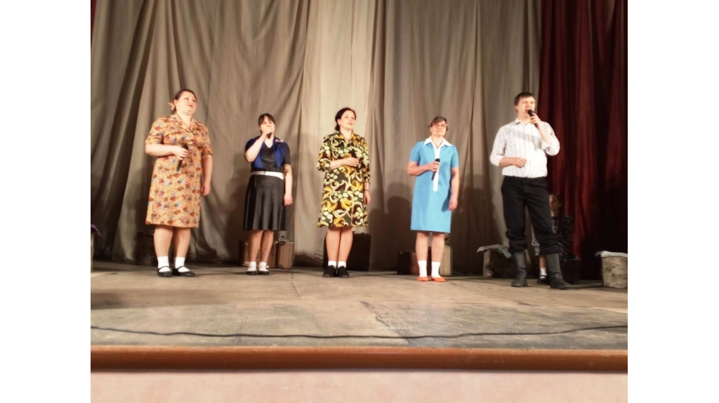 Гордеевские артисты подарили зрителю концерт «Дорогами фронтовых бригад»