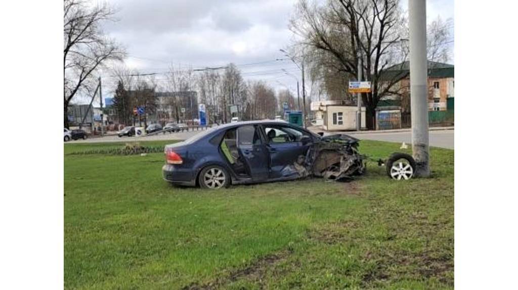 В Брянске жуткое ДТП на проспекте Станке Димитрова устроил пьяный водитель