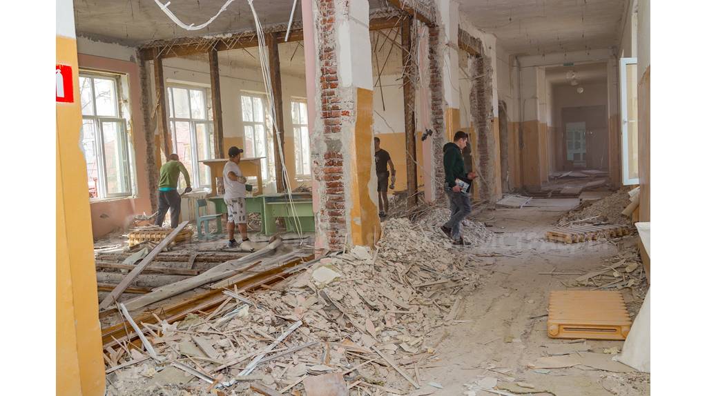 В школе №3 Брянска начался капитальный ремонт