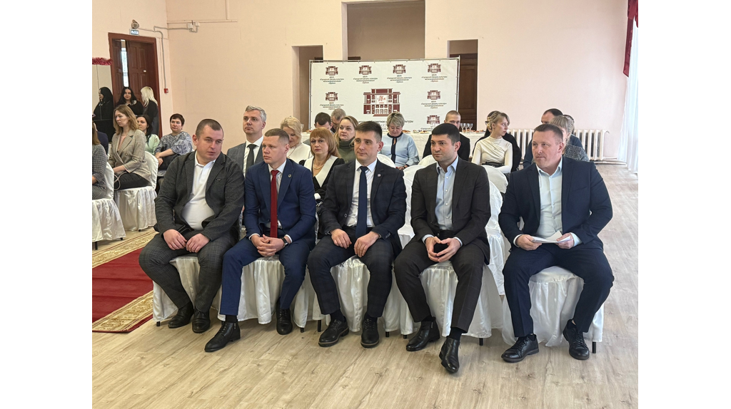 Подведены итоги конкурса на лучшее новогоднее оформление в Фокинском районе Брянска