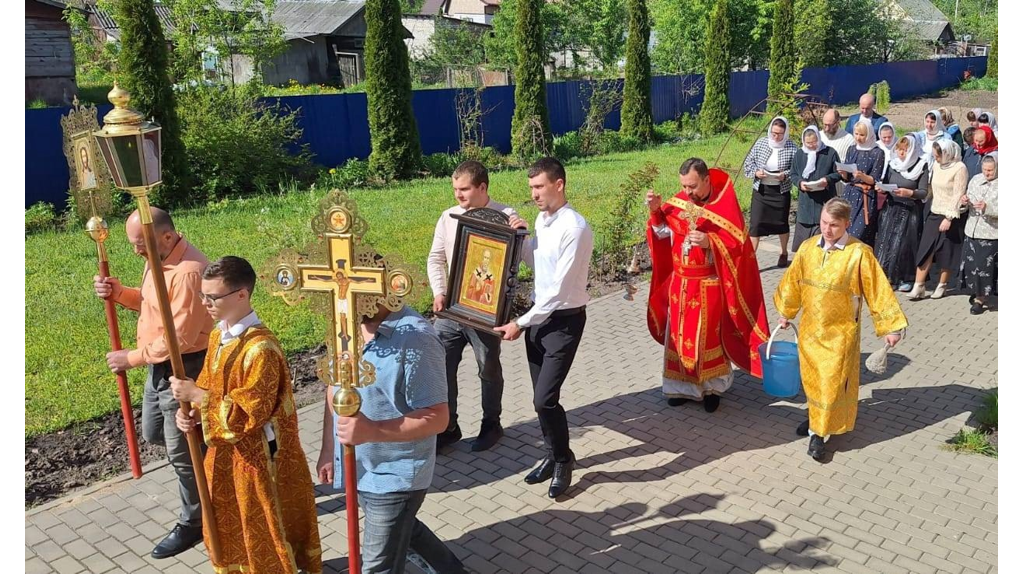 Храм Святителя Николая в Унече отметил престольный праздник