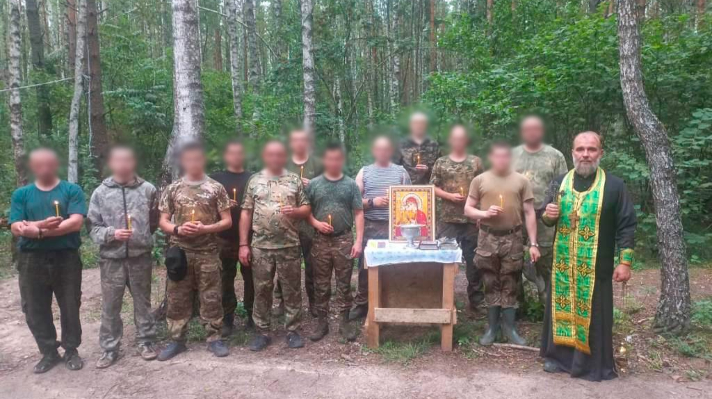 Брянский священник посетил бойцов СВО в Стародубском округе