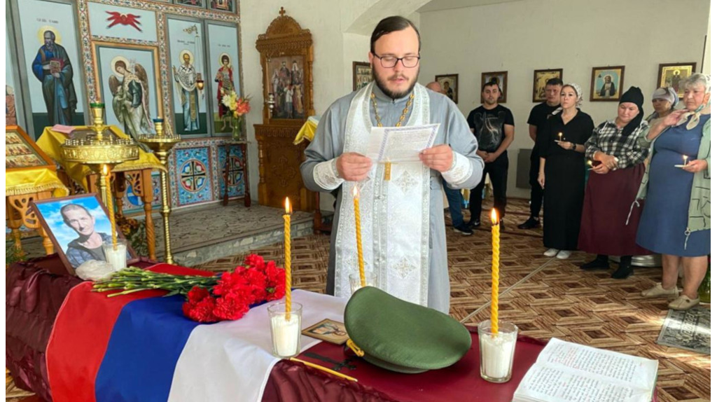 В Навлинском районе с почестями похоронили погибшего на СВО Михаила Пахомова