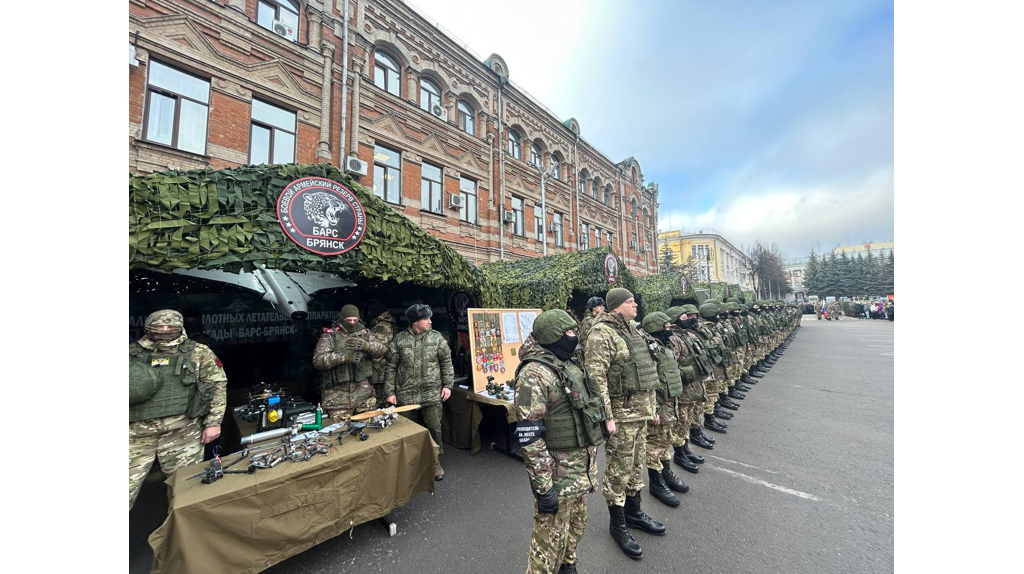 Бойцы брянского «БАРС» будут получать единовременную выплату при заключении каждого контракта