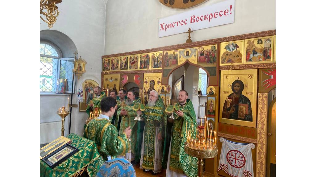В Выгоничском благочинии в день памяти Сергия Радонежского прошло богослужение 
