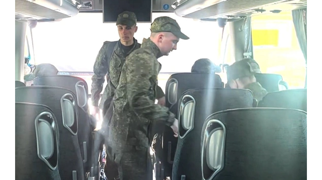 Двух брянских военнослужащих освободили из украинского плена
