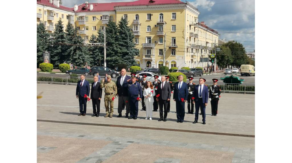 Полпред президента в УрФО Владимир Якушев прибыл в Брянск