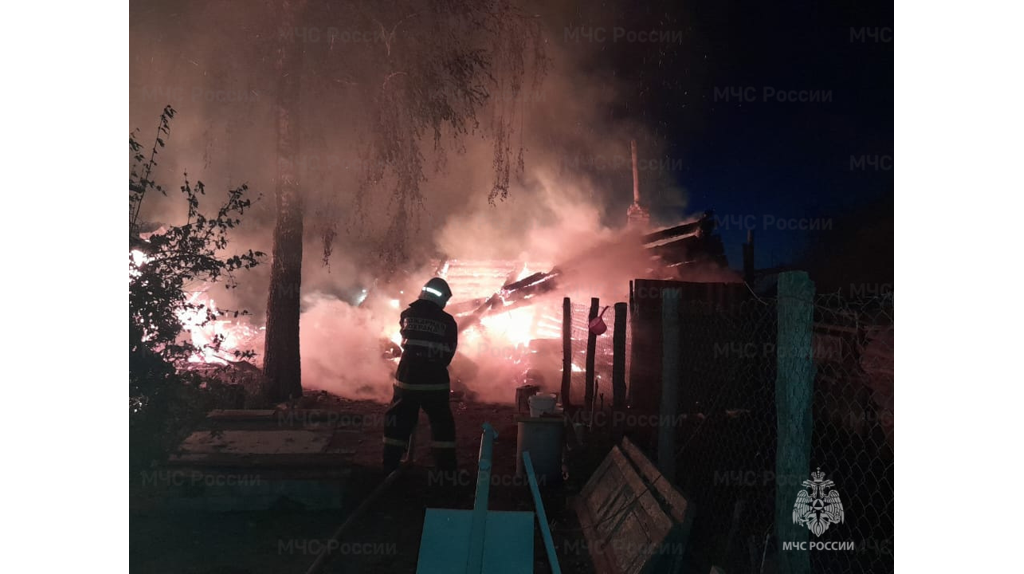 В брянском селе Чернецкая Коста при пожаре погибли два человека