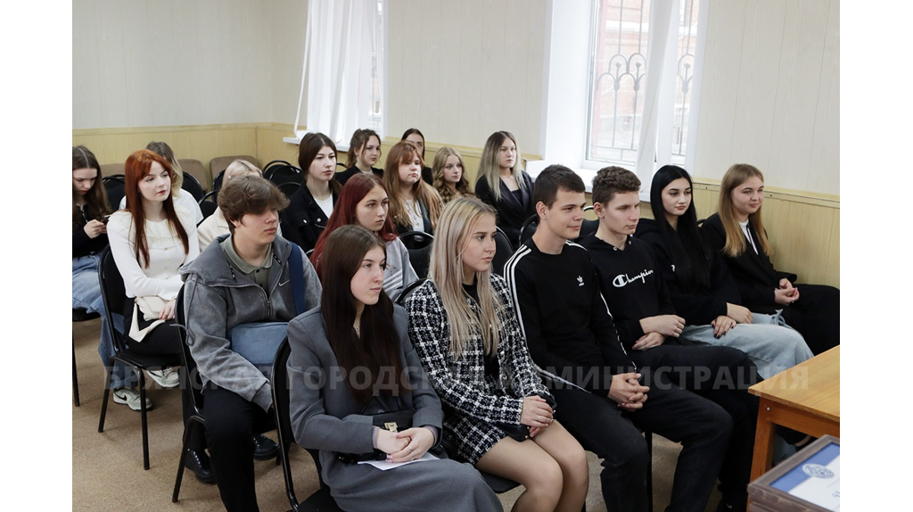 В Брянске наградили волонтеров программы «Формирование комфортной городской среды»