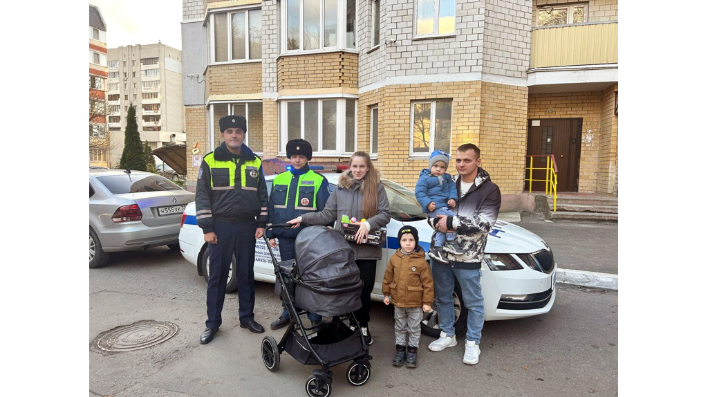 Сотрудники ДПС сопроводили авто с беременной женщиной от Выгоничей до роддома в Брянске