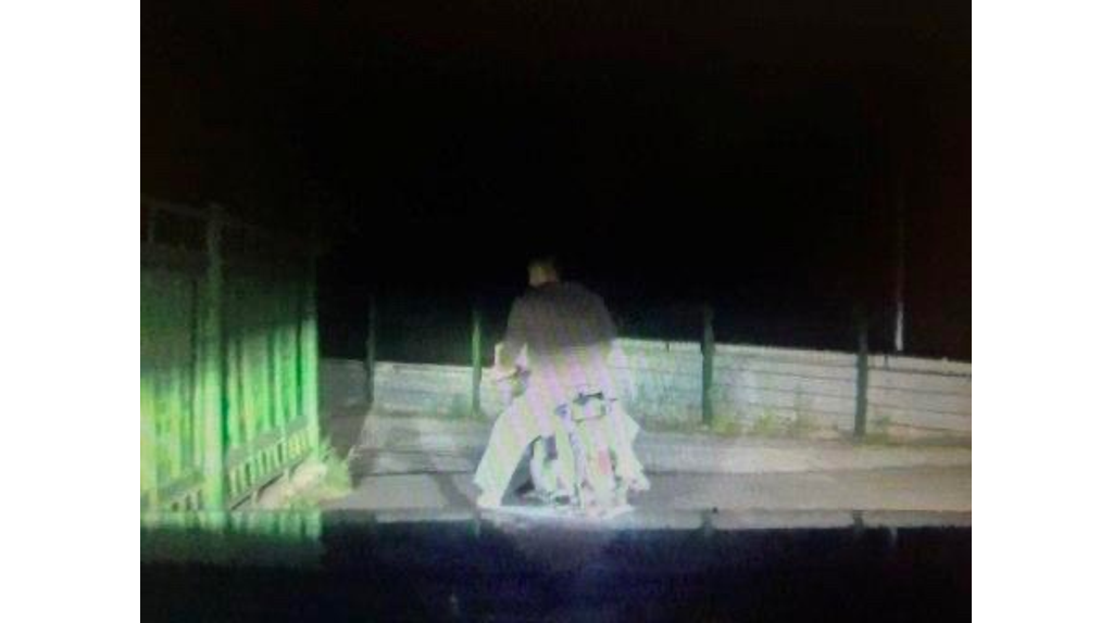 В Брянске ночная полицейская погоня за пьяным подростком на мопеде оказалась скоротечной