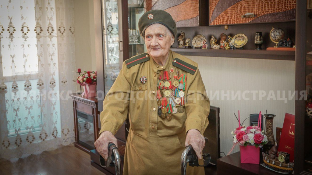 Брянский ветеран войны Полина Сергеева отметила 102-й день рождения