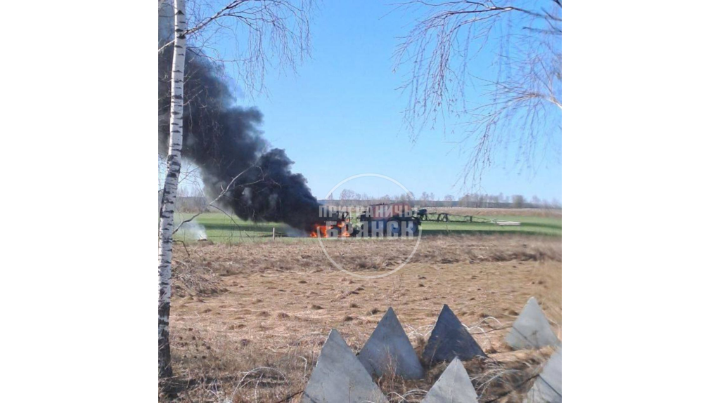 Опубликована фотография атакованного ВСУ трактора на Стародубщине