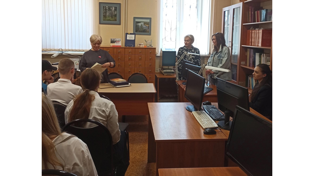 Брянским школьникам «урок жизни» преподала координатор движения ZOV