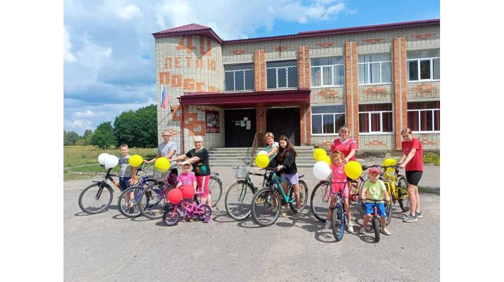 В Клинцовском районе состоялся семейный велопробег