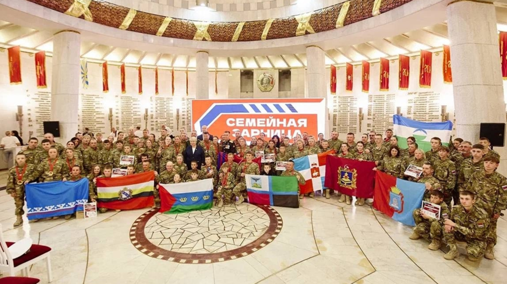 Брянская команда «Арсенал» выступила в финале «Семейной зарницы»