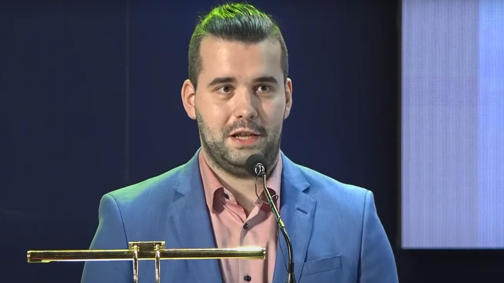 Брянский шахматист Ян Непомнящий стал чемпионом мира 