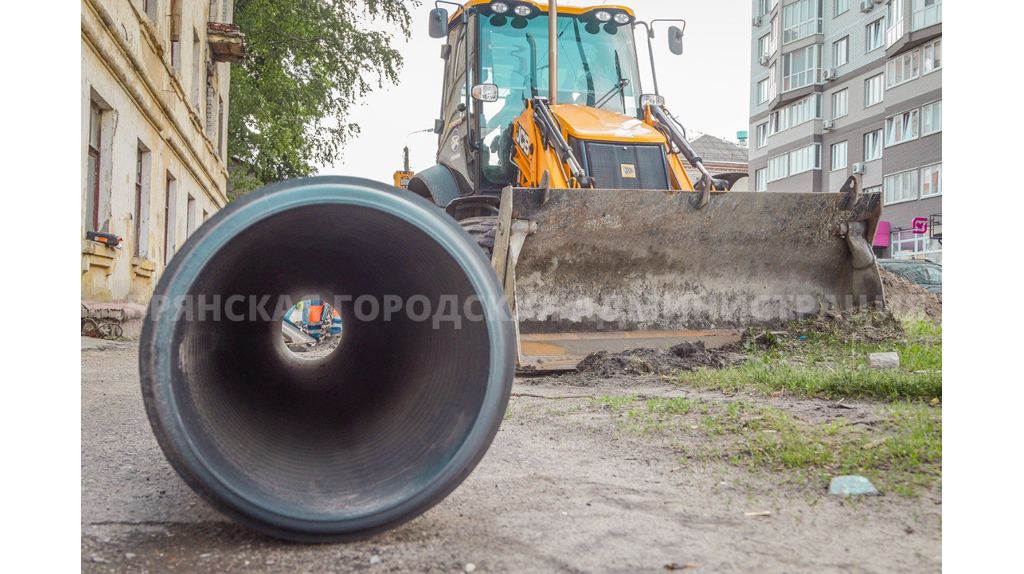 В Фокинском районе Брянска начали строить сеть ливневых канализаций