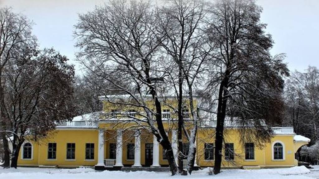 В Овстуге отметят День создания музея-заповедника Тютчева