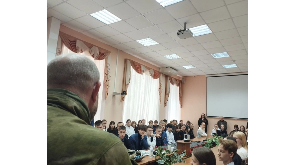 Кокинские школьники пообщались с бойцами СВО