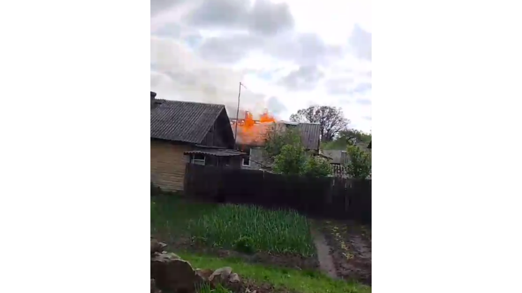 Дроны ВСУ спалили дотла дом в Климовском районе
