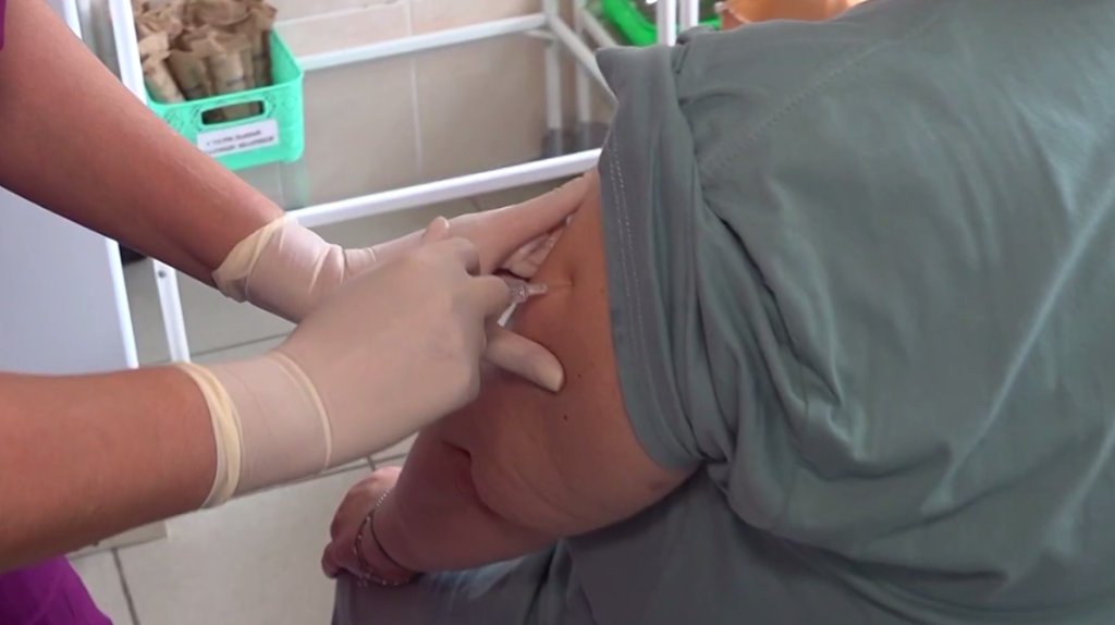 Жители Брянской области получат первую вакцину от рака в ближайшие месяцы