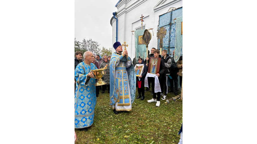 Храм в брянском селе Красное отметил престольное торжество