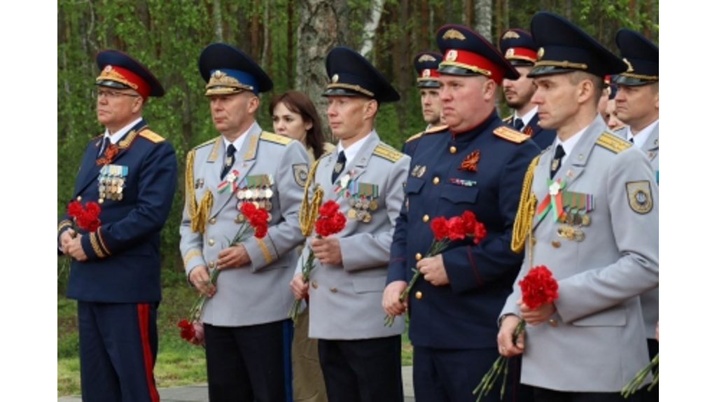Брянские следователи приняли участие в патриотическом автопробеге в Республике Беларусь