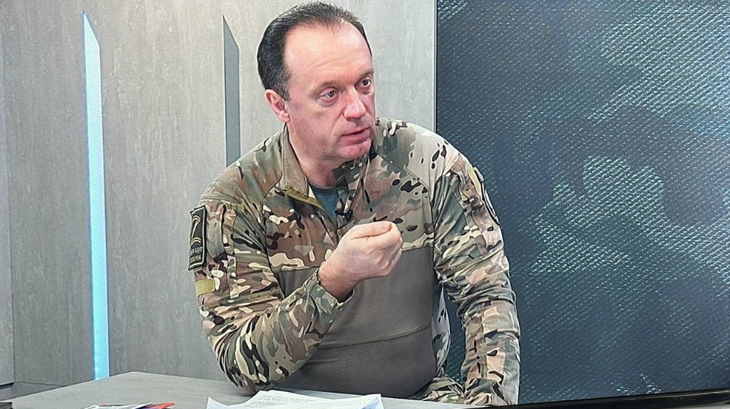 «Спасибо за службу, бойцы»: командир брянского «БАРСа» Антошин покинул службу