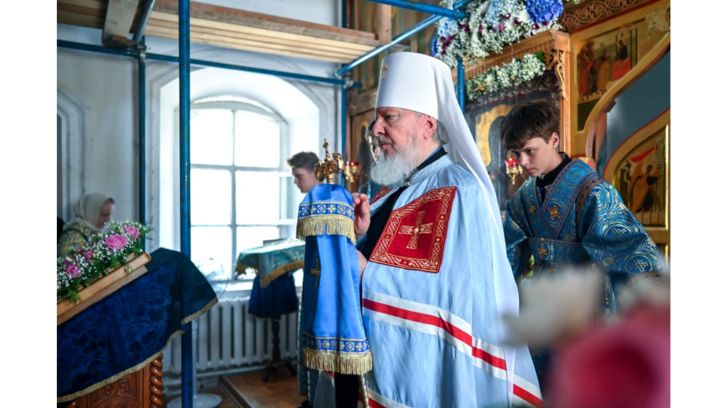 Брянский храм в честь Тихвинской иконы Божией Матери отметил престольный праздник