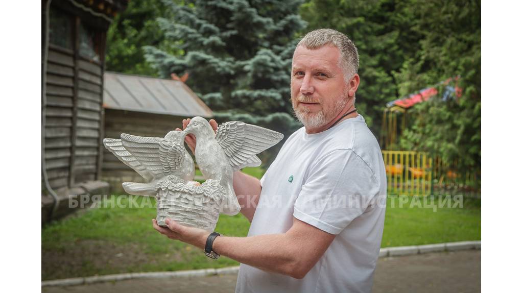 В парке Толстого в Брянске установят копию деревянной скульптуры Романа Брянского