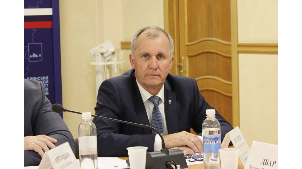 Мэру Брянска постановили держать ответ перед депутатами ежемесячно