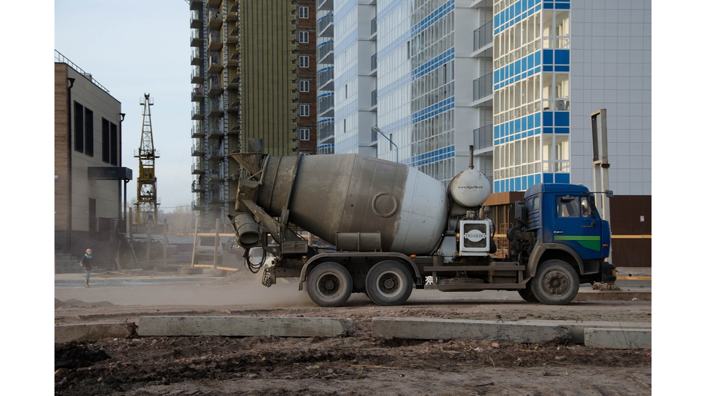 «Постоянно клинит двери и окна»: брянцы о проблемах переезда в новостройки