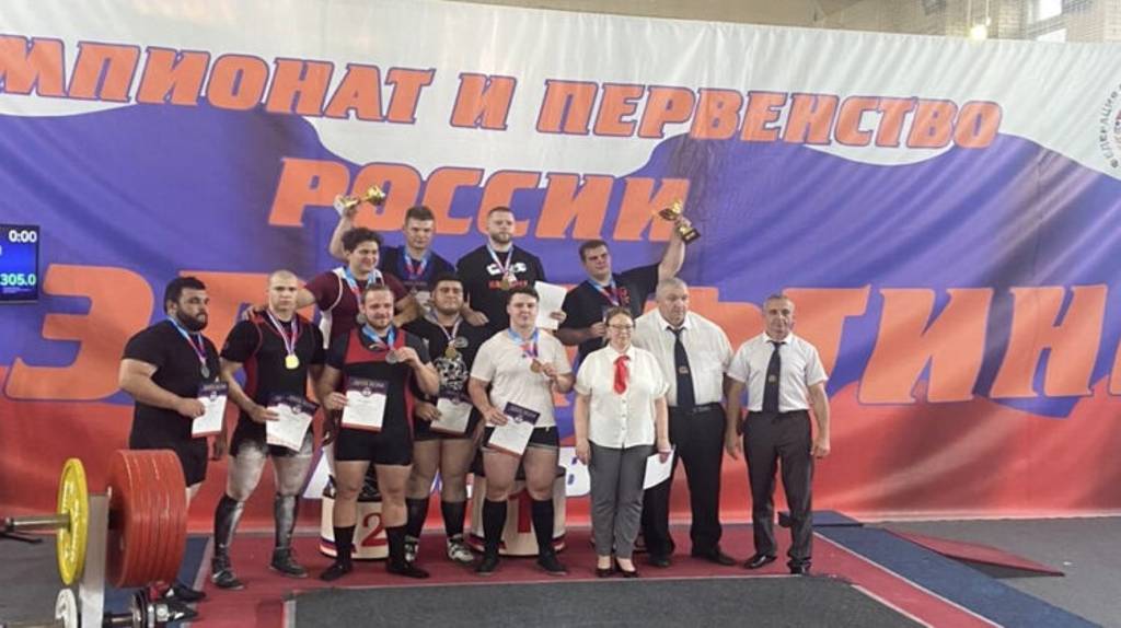 Тимофей Кэрпушор из Брянска выиграл Первенство России по пауэрлифтингу