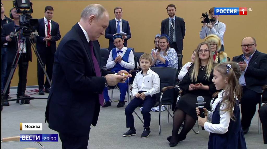 Многодетная учительница из Брянска попросила Путина продлить выплаты для погашения ипотеки