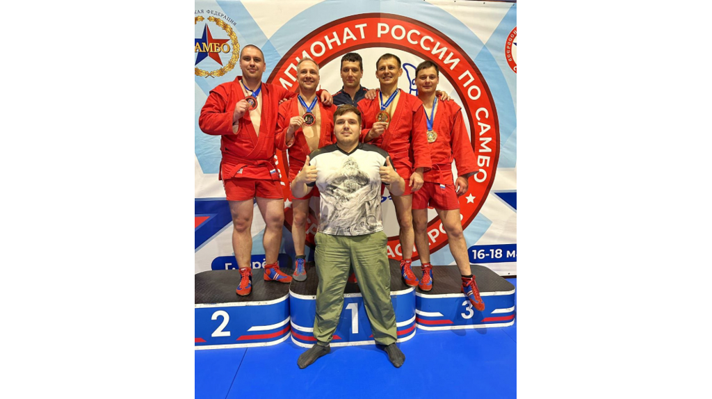Брянские полицейские завоевали две медали на Чемпионате России по самбо среди ветеранов