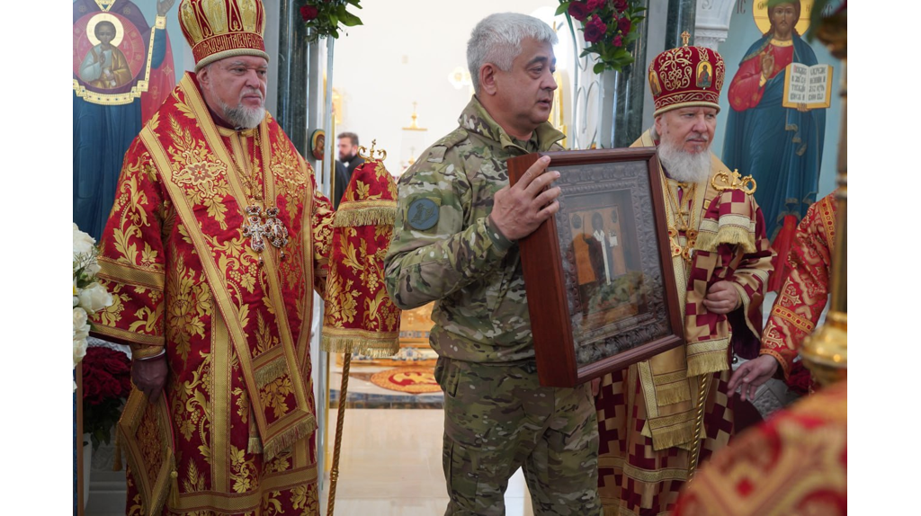 Брянский губернатор Александр Богомаз принял участие в открытии нового храма